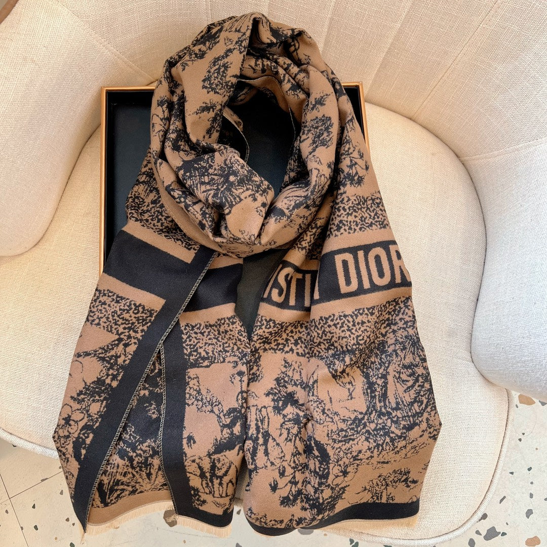 Fashion CD letter scarf