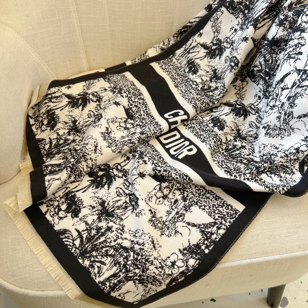 Fashion CD letter scarf