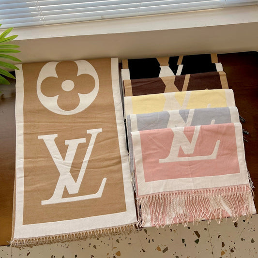 Fashion L letter scarf