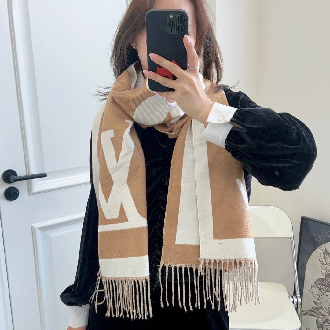 Fashion L letter scarf