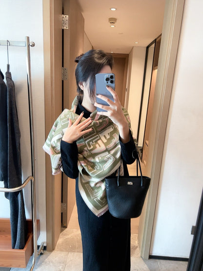 Fashion FF letter scarf