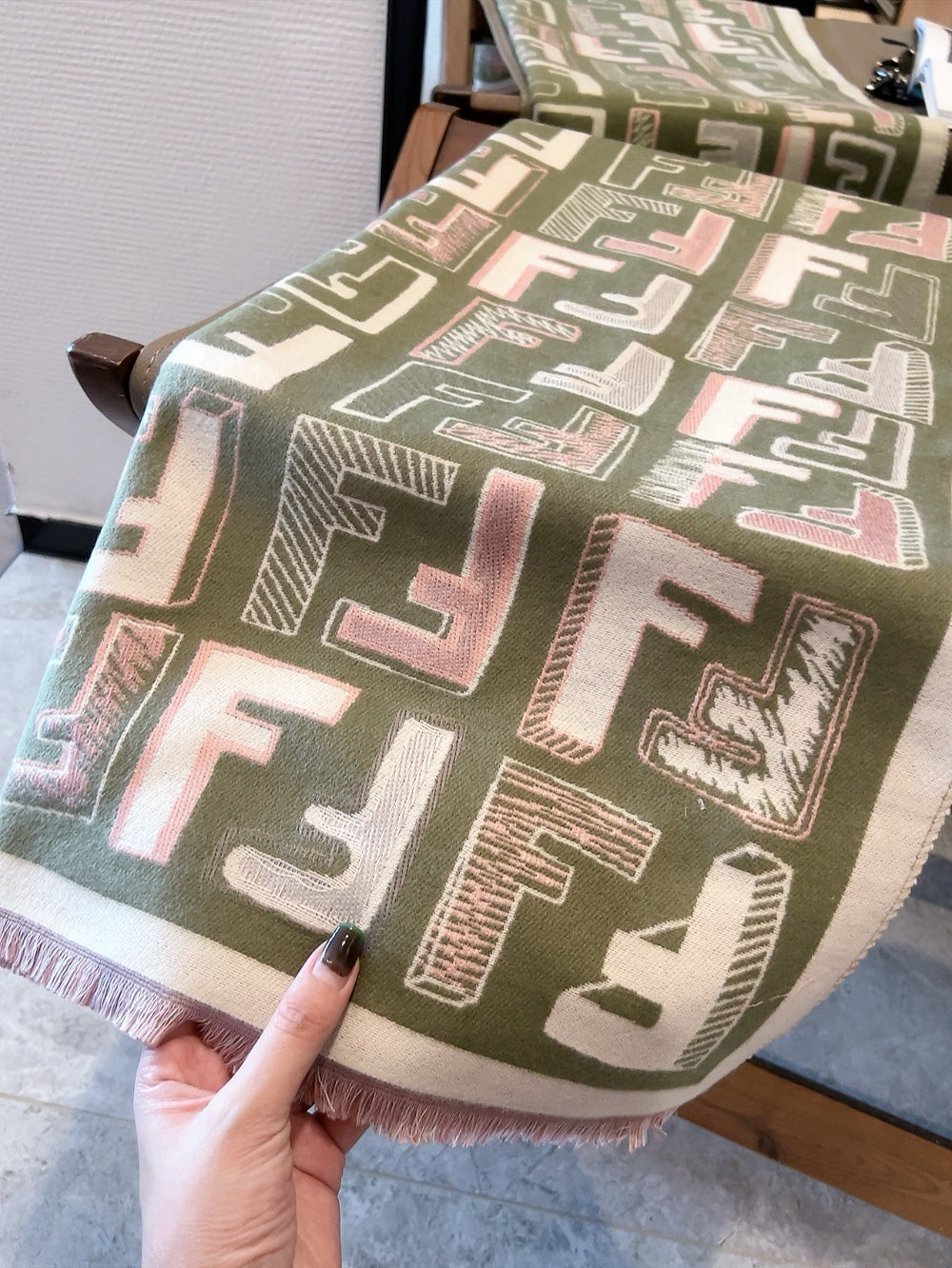 Fashion FF letter scarf