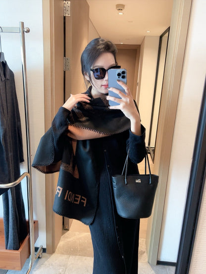 Fashion FF letter scarf