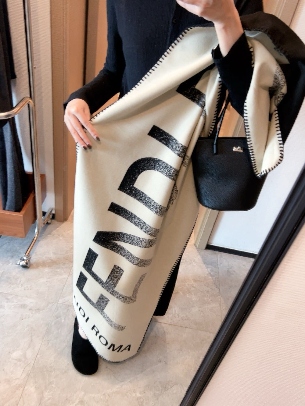 Fashion FF letter scarf