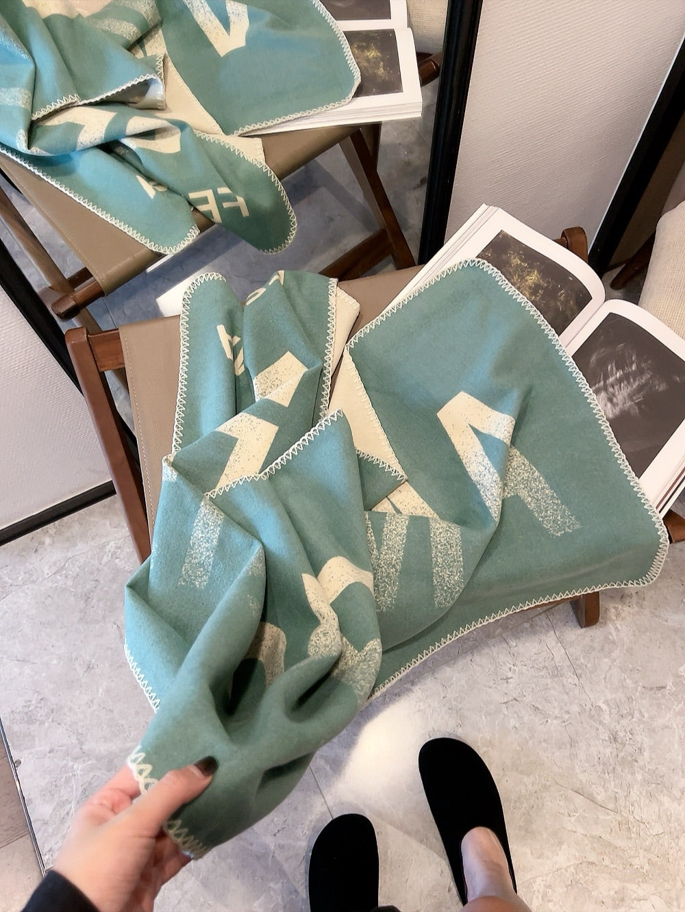 Fashion FF letter scarf