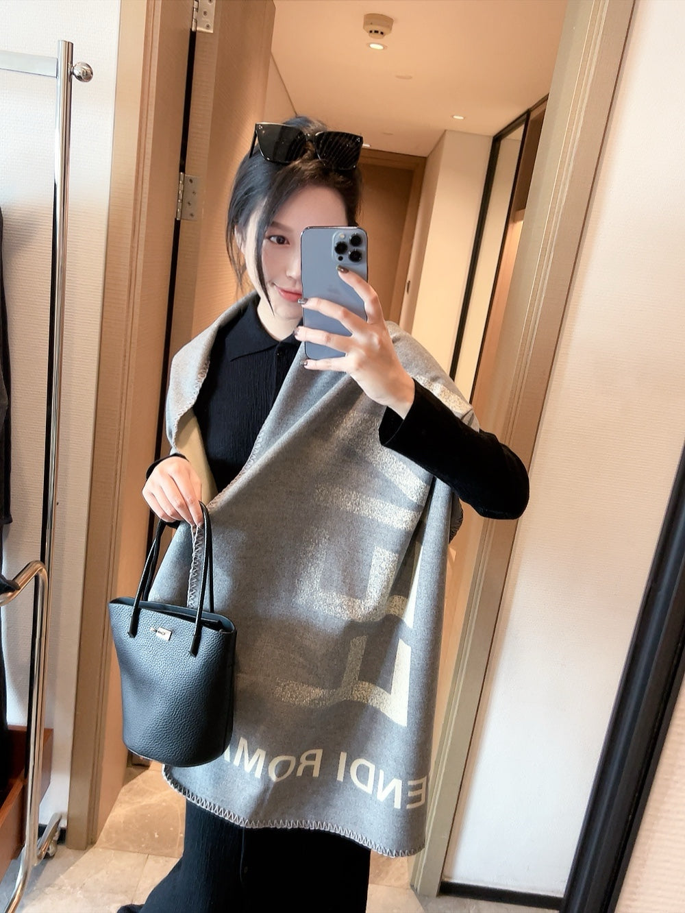 Fashion FF letter scarf