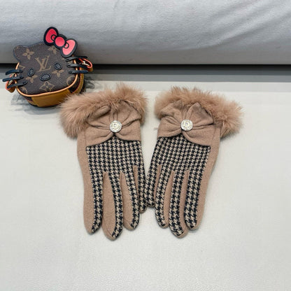 Fashion CD letter gloves