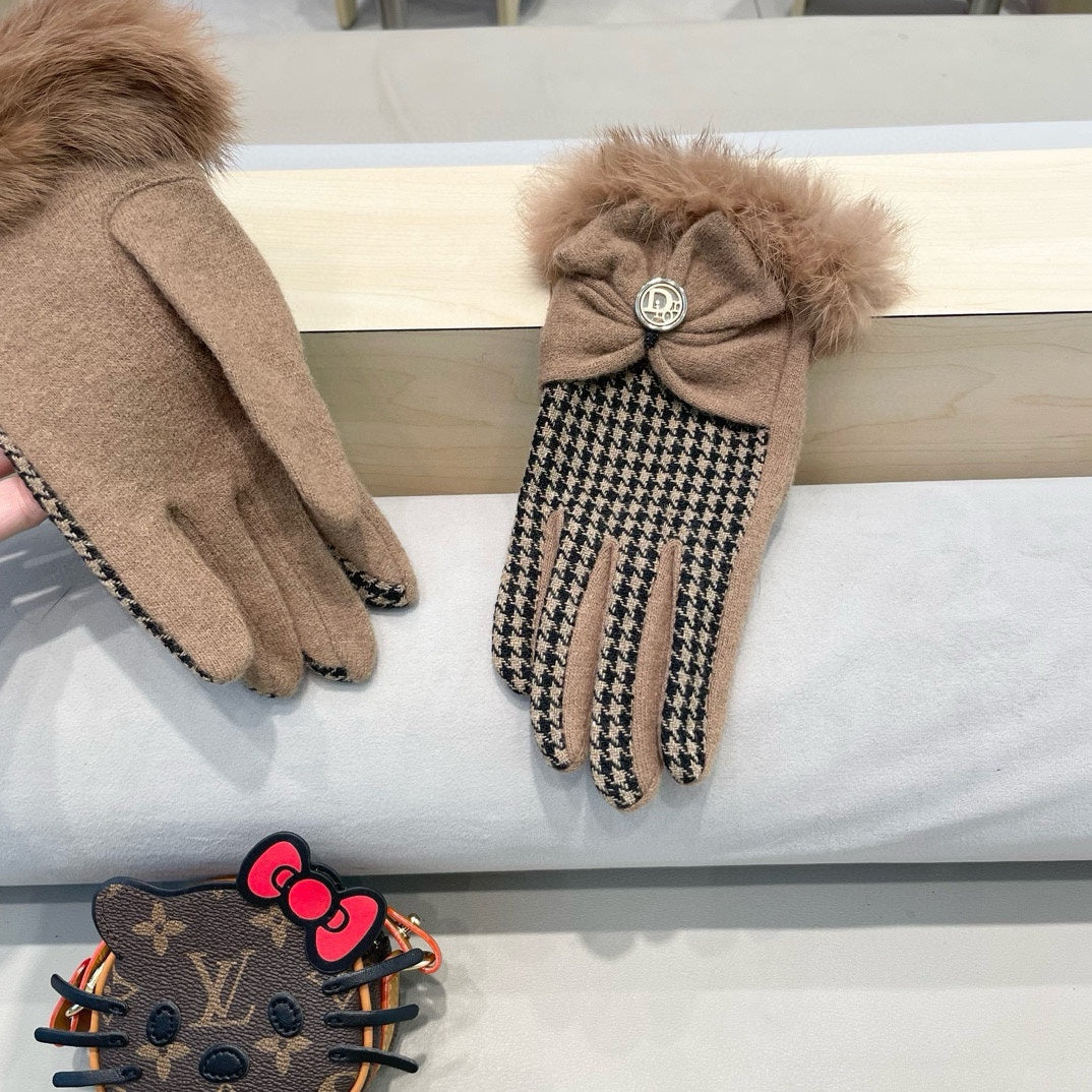 Fashion CD letter gloves