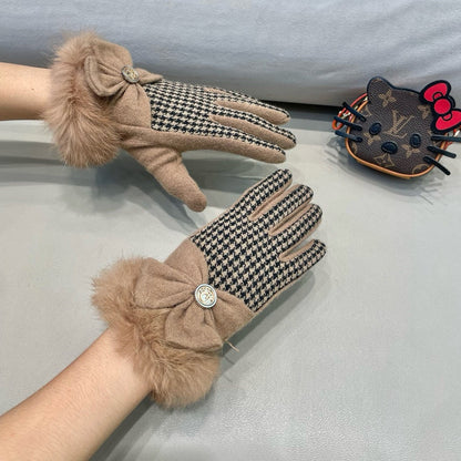 Fashion CD letter gloves