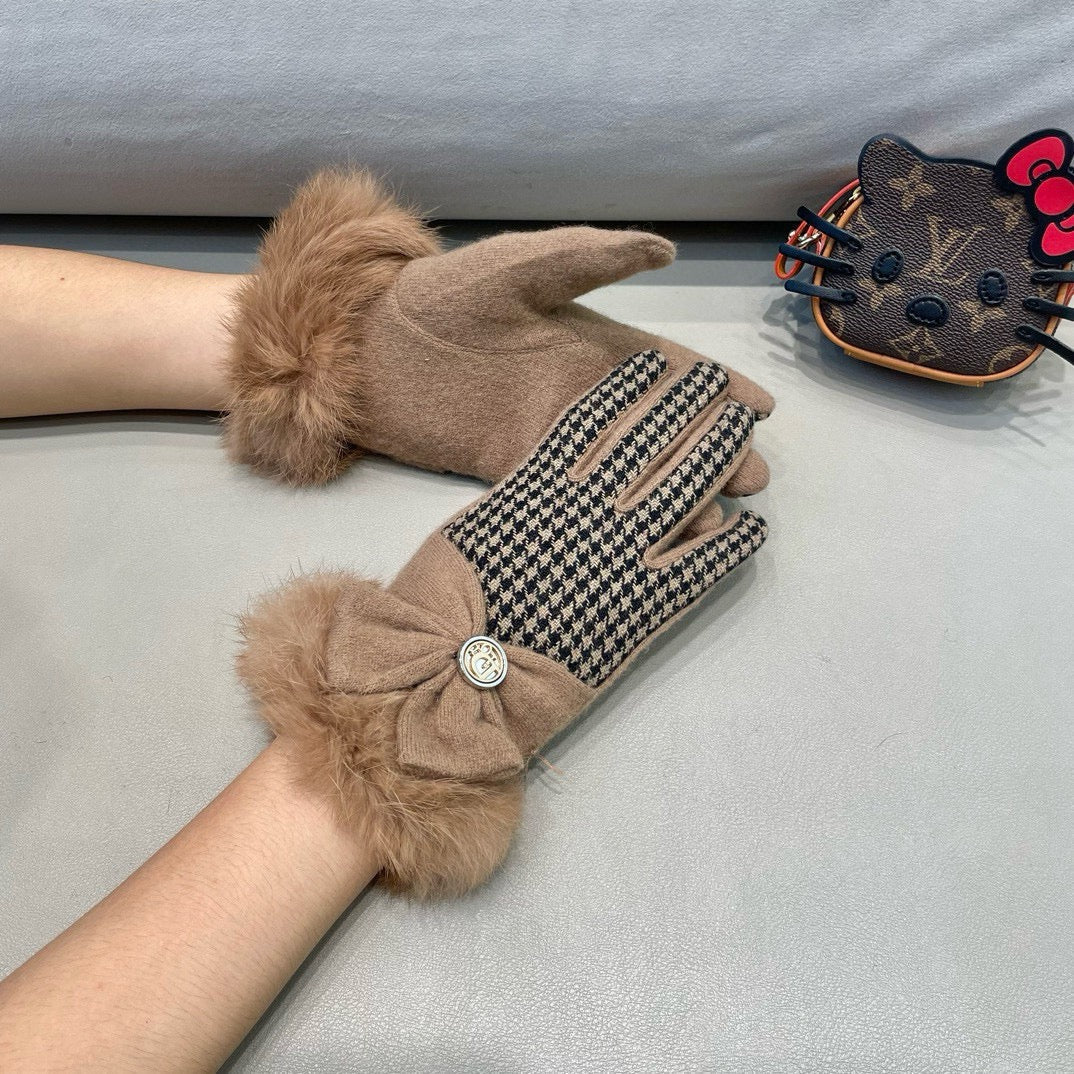 Fashion CD letter gloves