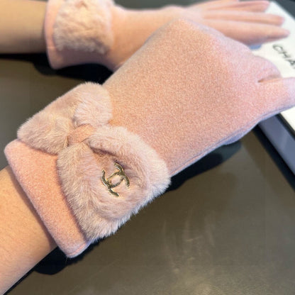 Fashion CC letter gloves
