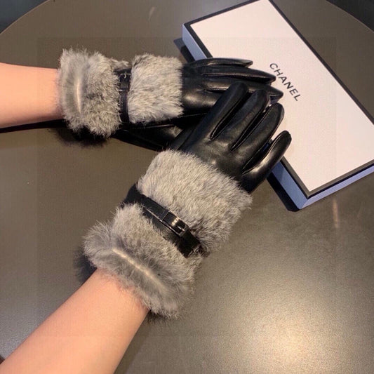 Fashion CC letter gloves