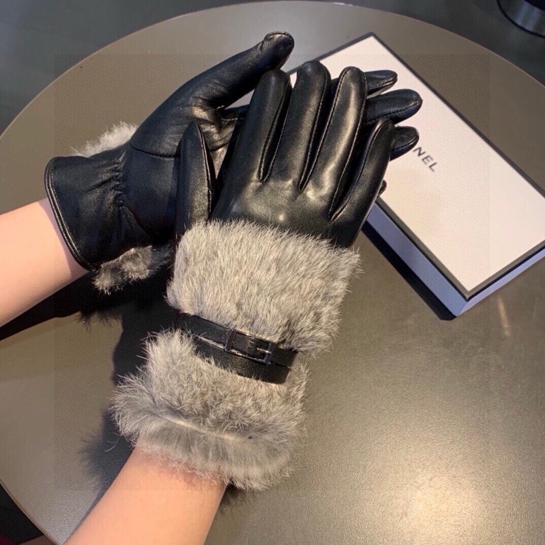 Fashion CC letter gloves