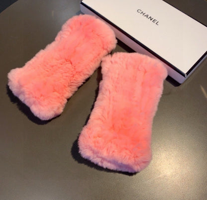 Fashion CC letter gloves