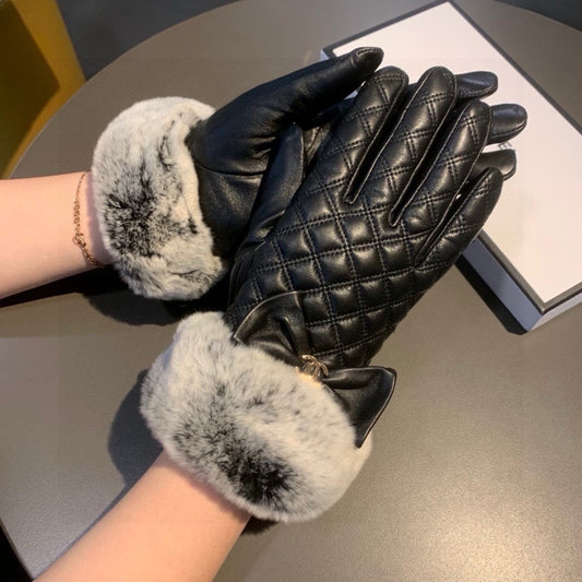 Fashion CC letter gloves