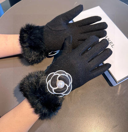 Fashion CC letter gloves