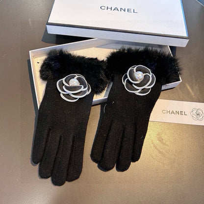 Fashion CC letter gloves