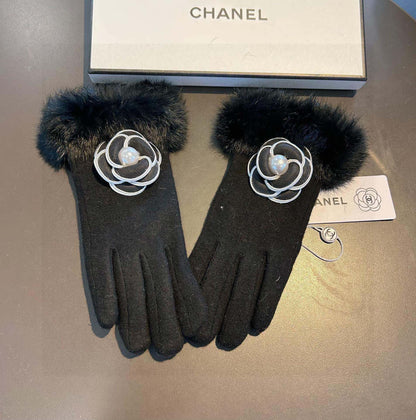 Fashion CC letter gloves