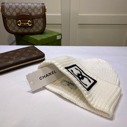 Fashionable plush CC knitted hat