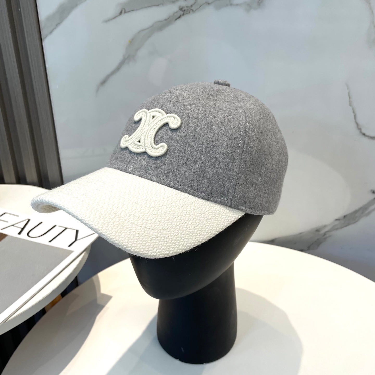 Fashion CER letter baseball cap