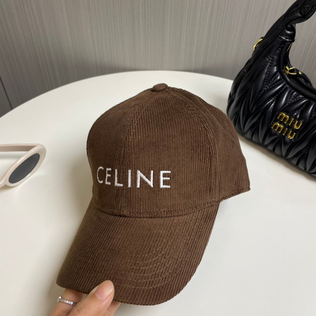 Fashionable CE letter baseball cap