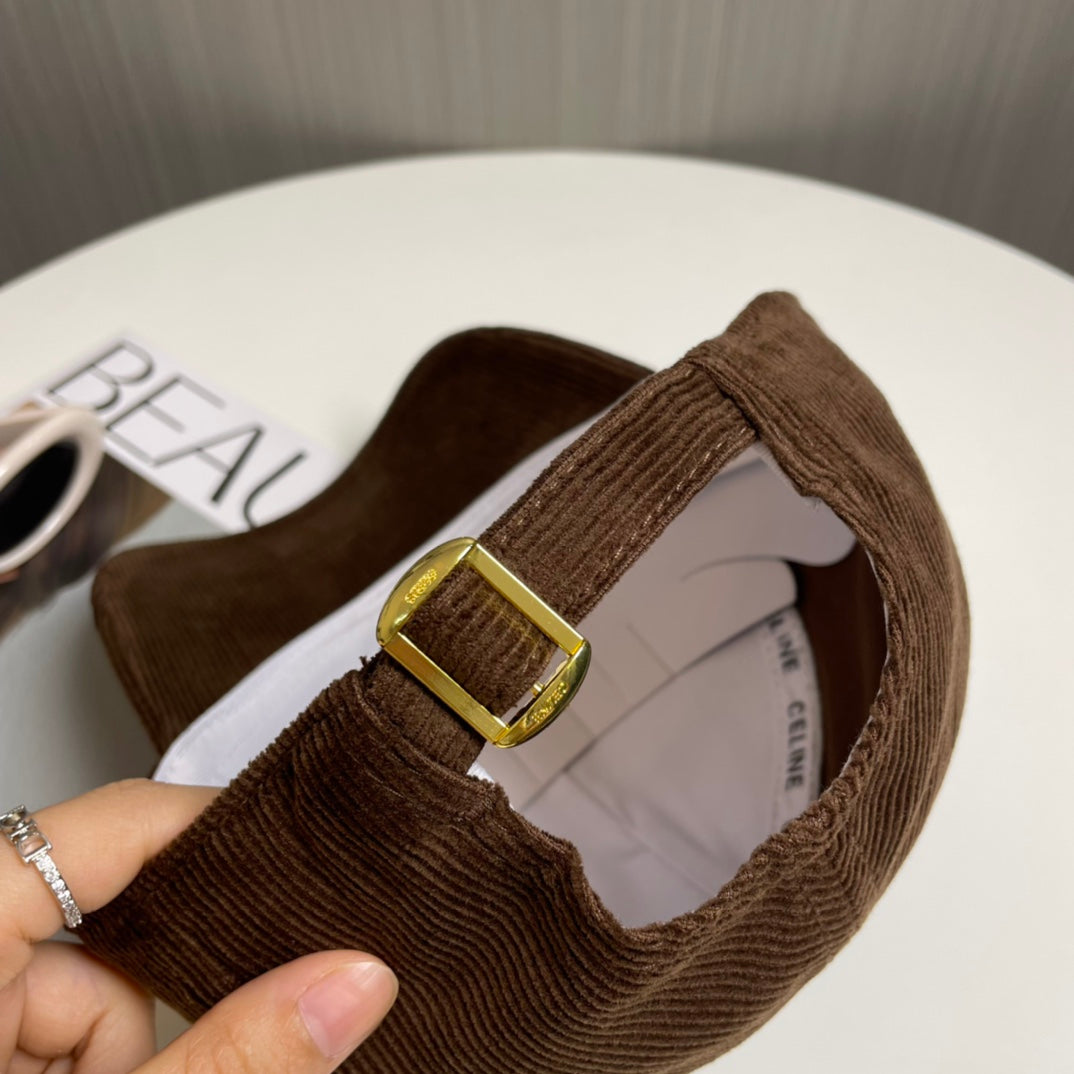 Fashionable CE letter baseball cap