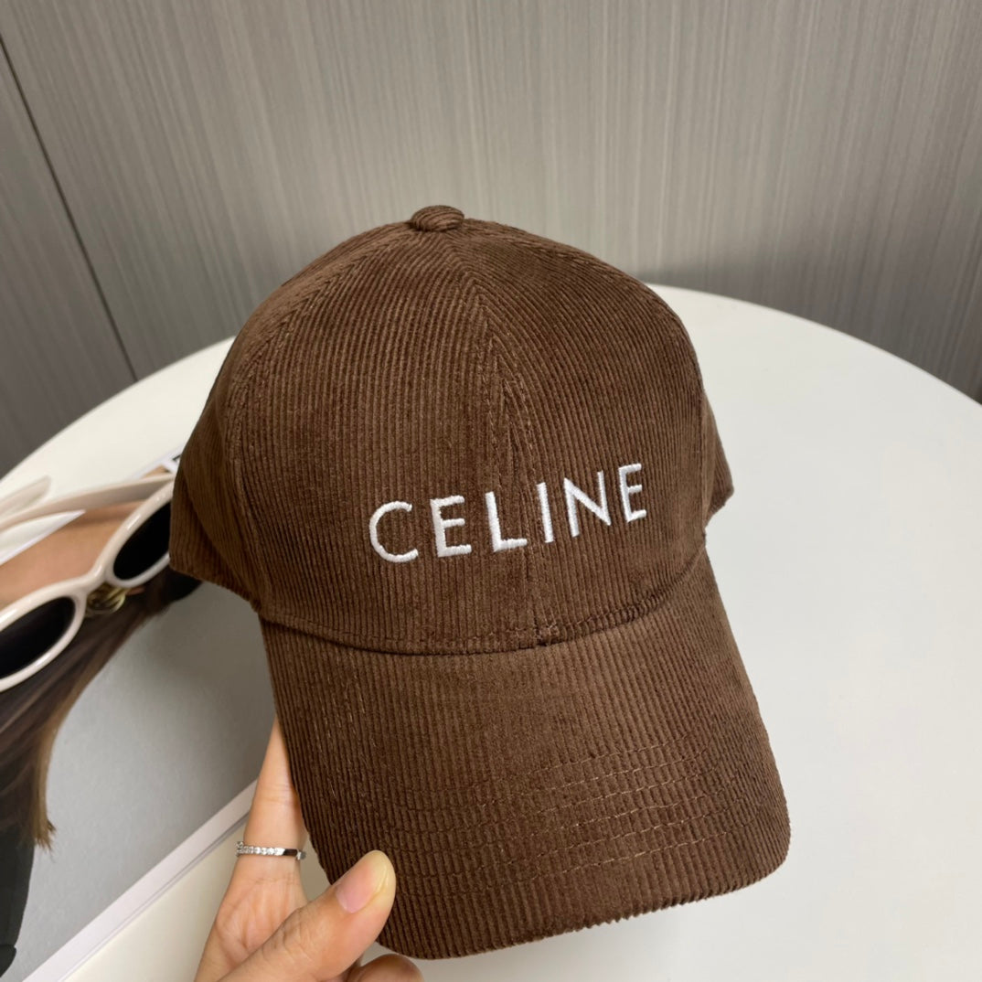 Fashionable CE letter baseball cap