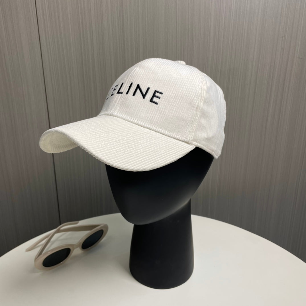Fashionable CE letter baseball cap