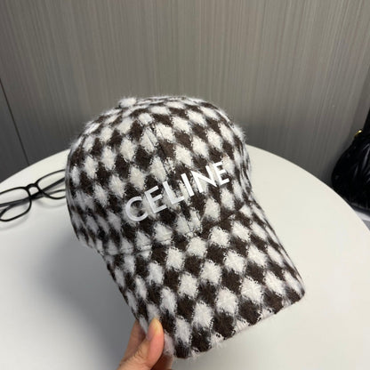 Fashionable CE letter baseball cap