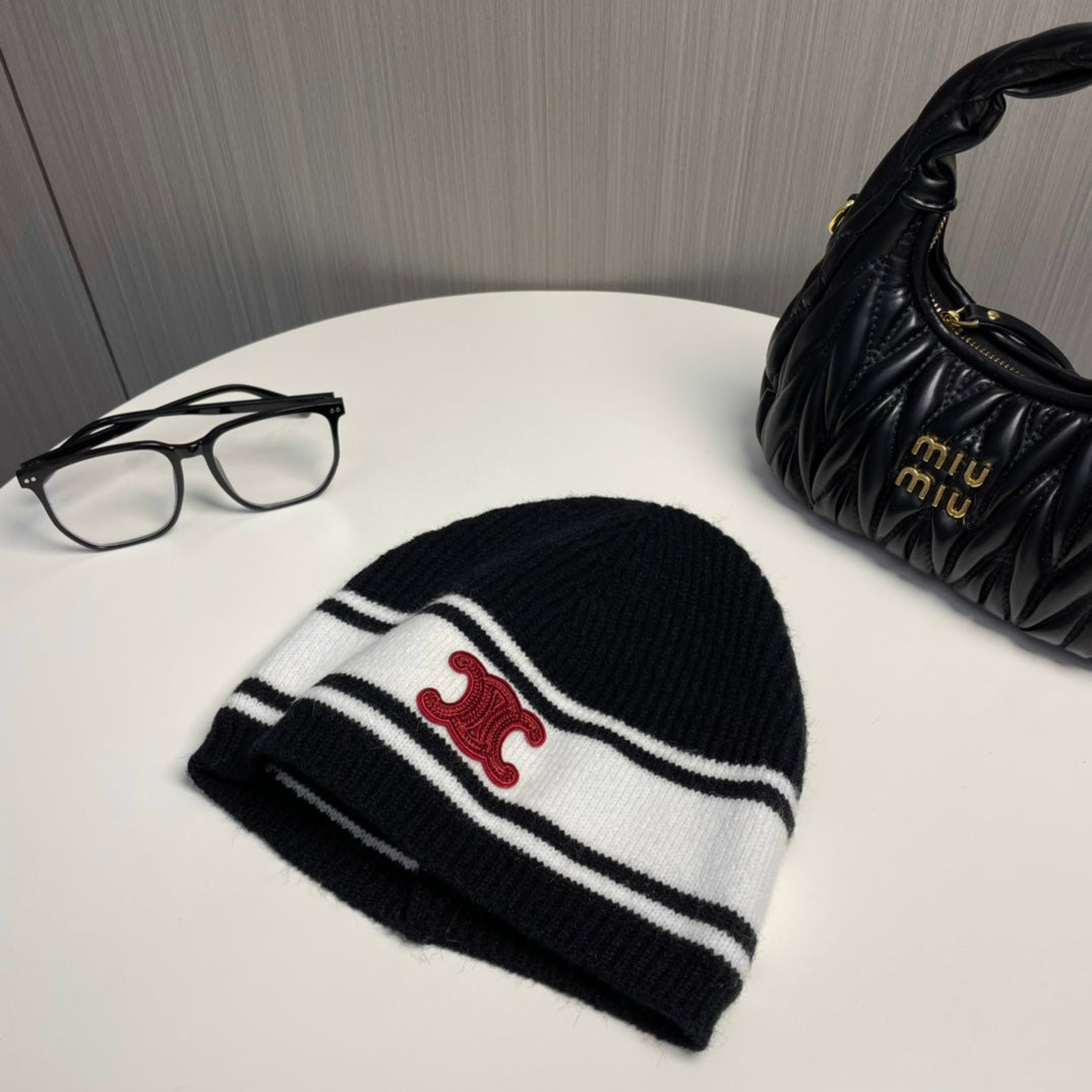 Fashion CE letter knitted hat