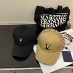 Fashionable four-leaf clover baseball cap