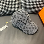 Fashionable four-leaf clover baseball cap