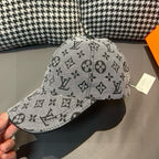 Fashionable four-leaf clover baseball cap