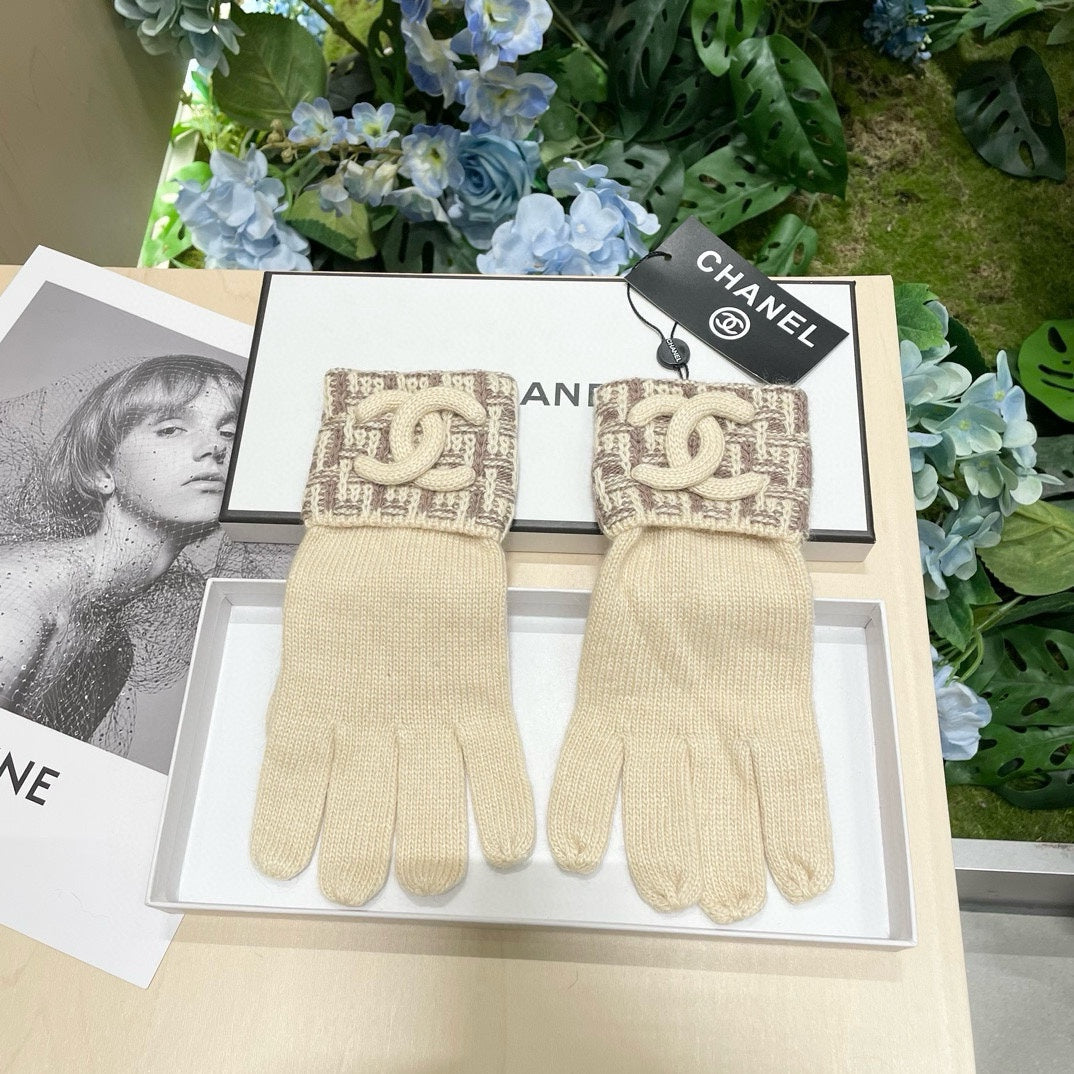 Fashion CC letter gloves