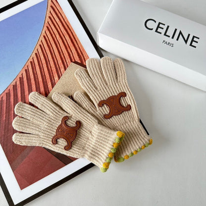 Fashion CEL letter gloves