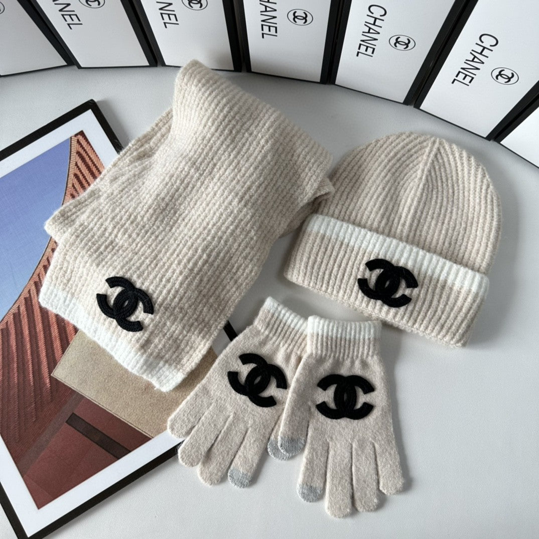 Fashion CC letter gloves hat scarf
