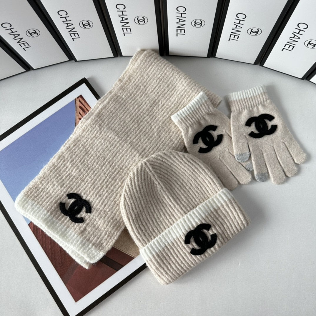 Fashion CC letter gloves hat scarf