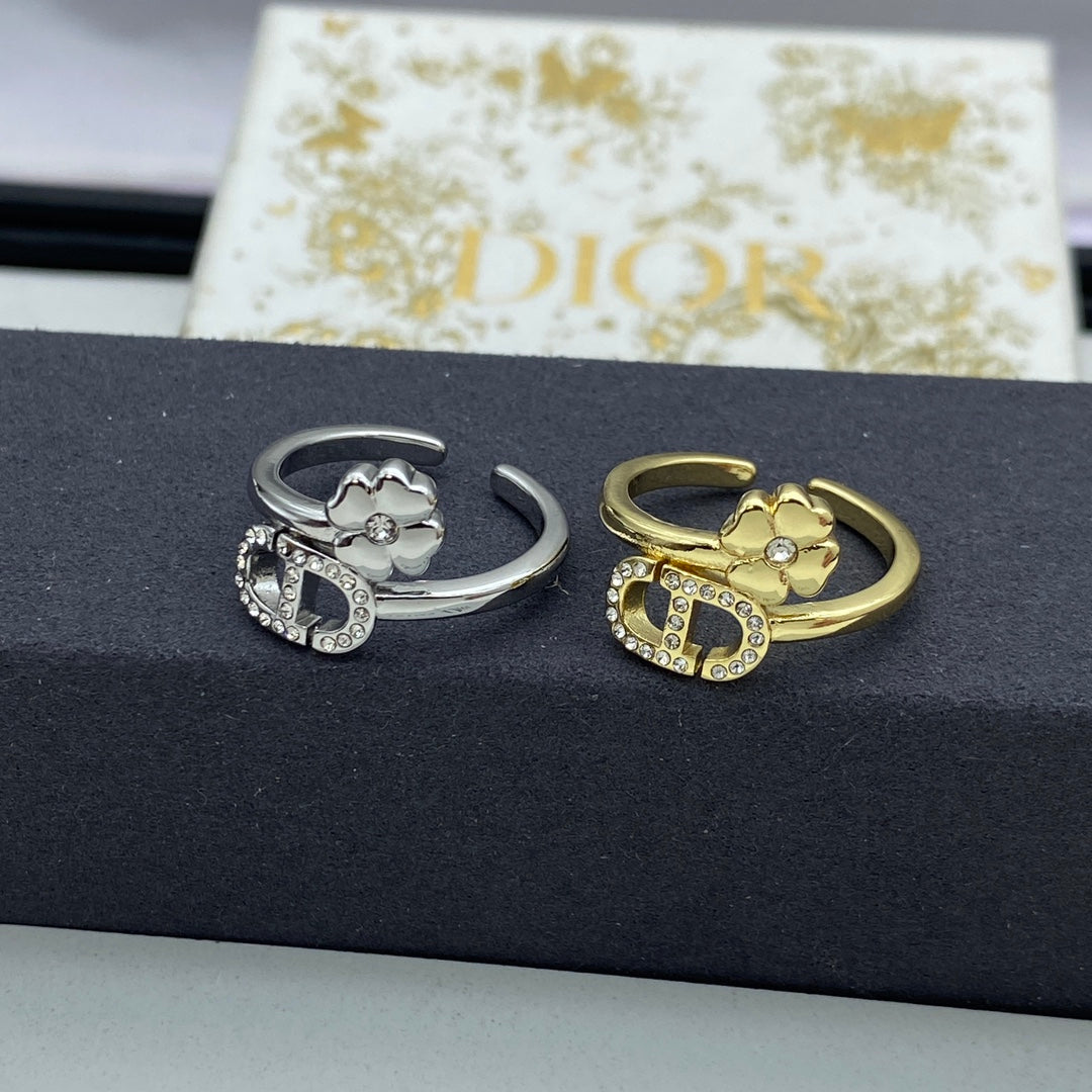 Fashion CD Letter Ring