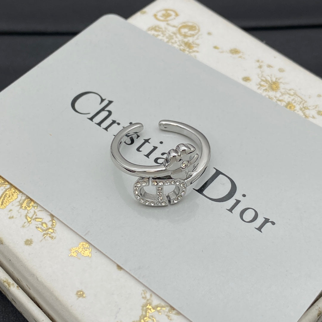 Fashion CD Letter Ring
