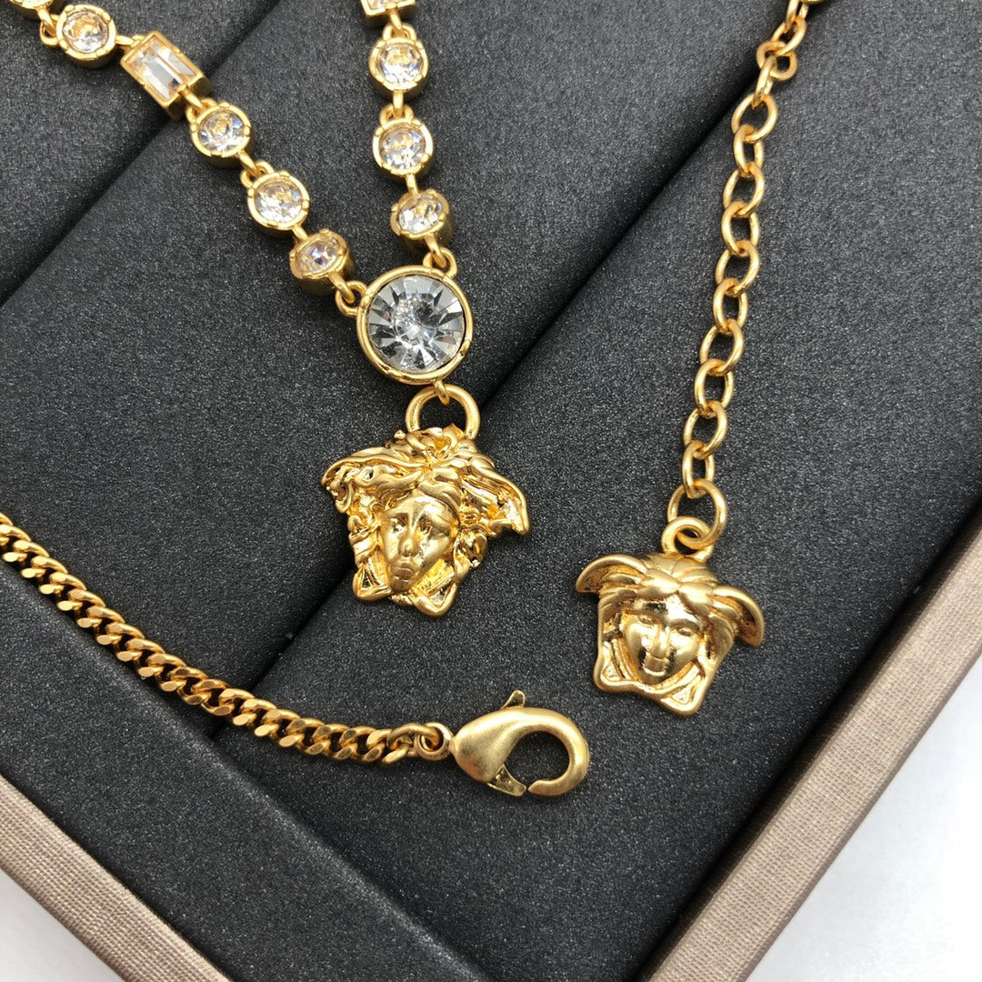 Fashion VE rhinestone necklace