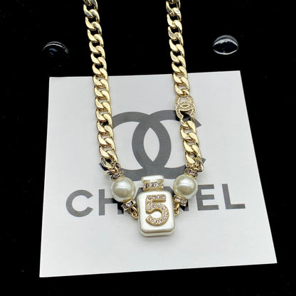 Fashion CC Pearl Necklace