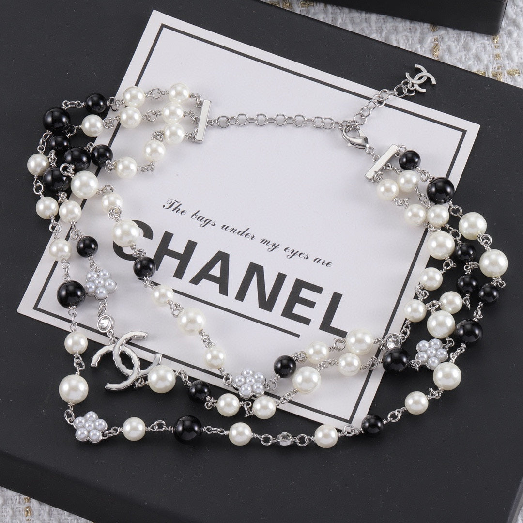 Fashion CC Pearl Necklace