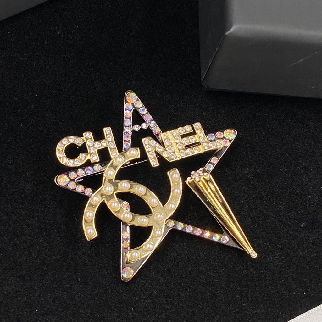 Fashion GG Brooch