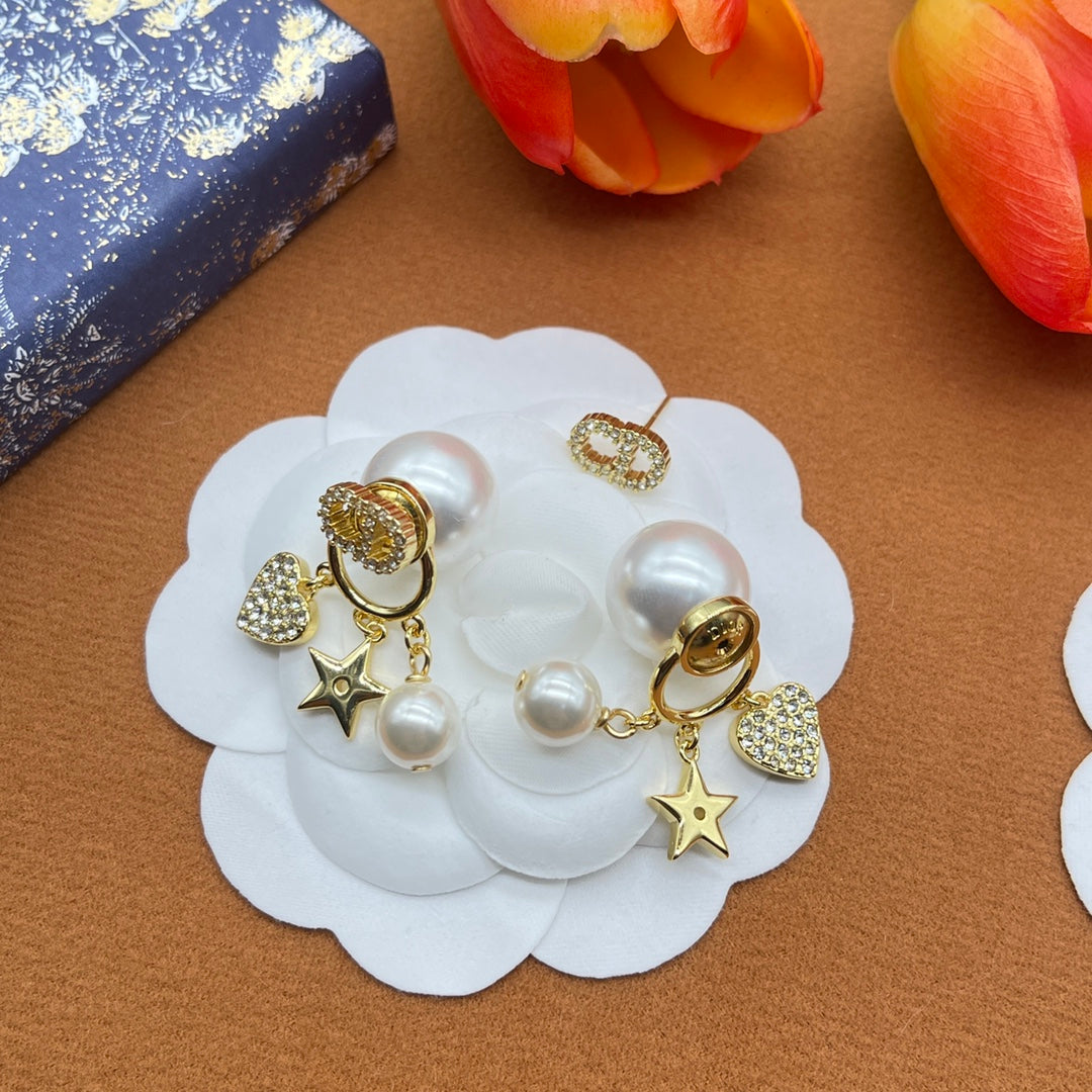 Fashion CC Star Pendant Earrings