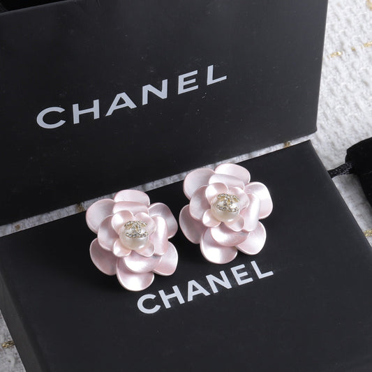 Fashion CC Flower Pearl Earrings