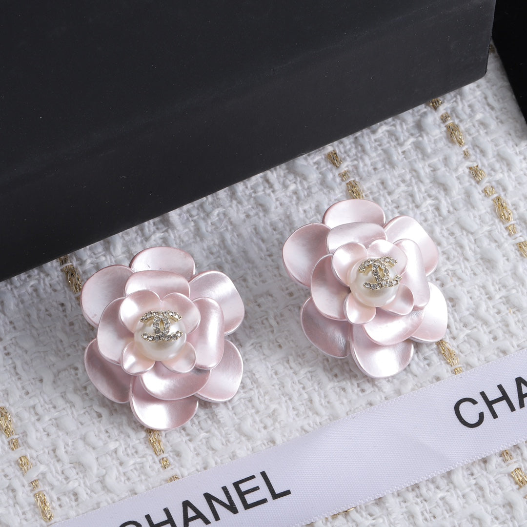 Fashion CC Flower Pearl Earrings