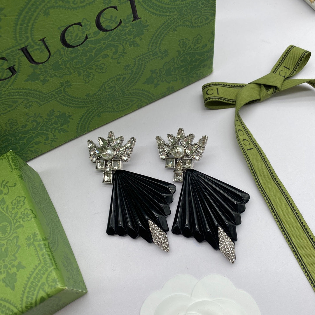 Fashion GG rhinestone necklace earrings in one