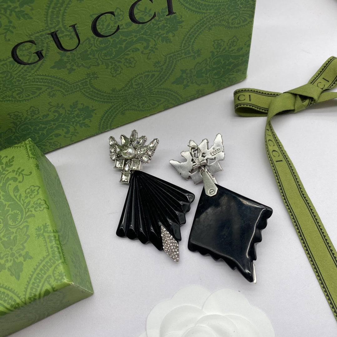 Fashion GG rhinestone necklace earrings in one