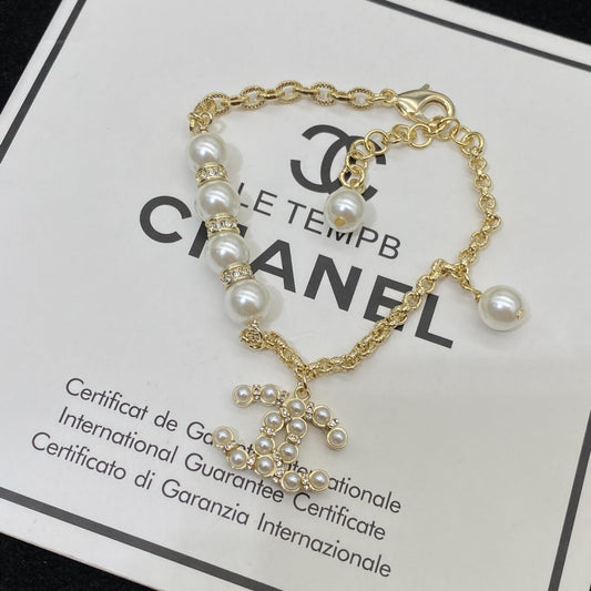 Fashion CC Pearl Bracelet