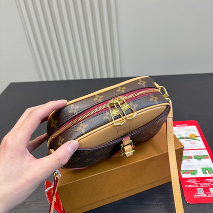 Fashion Clover Crossbody Bag